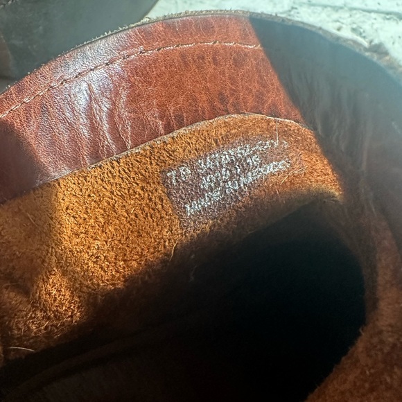 Frye Leslie artisan bootie. Size 7 - Picture 9 of 10